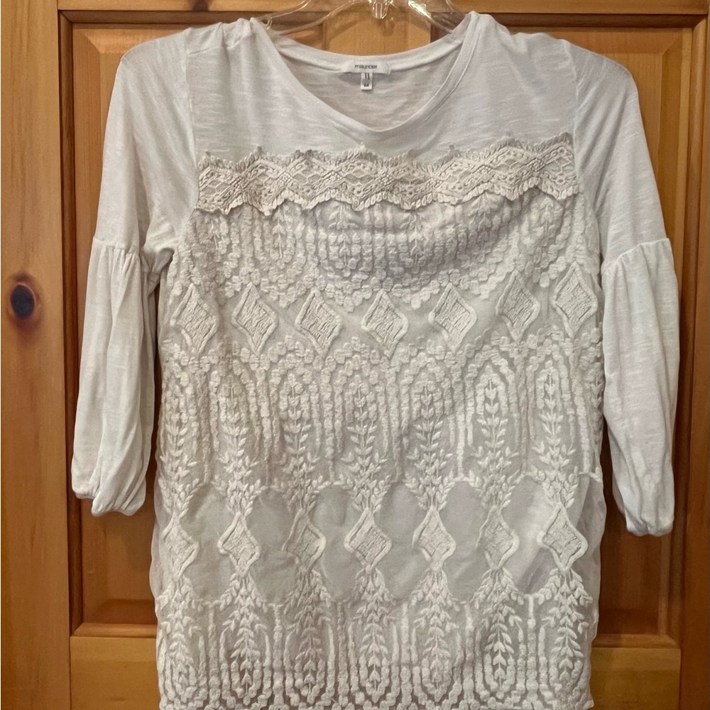 Maurice’s lace front shirt 3/4 length sleeve